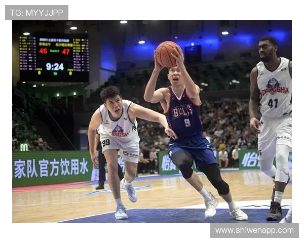 阿诺斯克加盟中国香港金牛篮球俱乐部荣膺NBL最佳国际球员称号